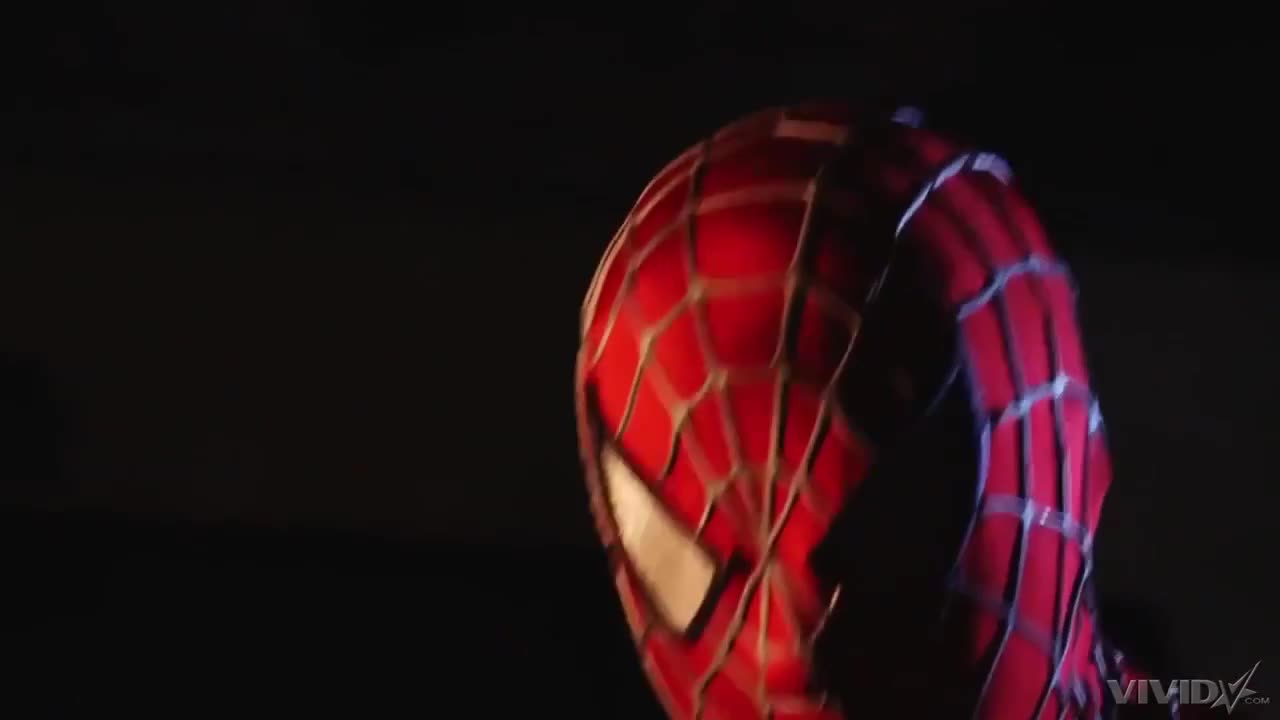 Spidy and his friend are screwing a slutty babe Allie Haze - ePornTube