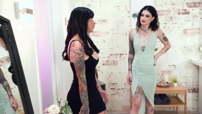 Inked babes Lily Lane and Lydia Black fuck in the morning