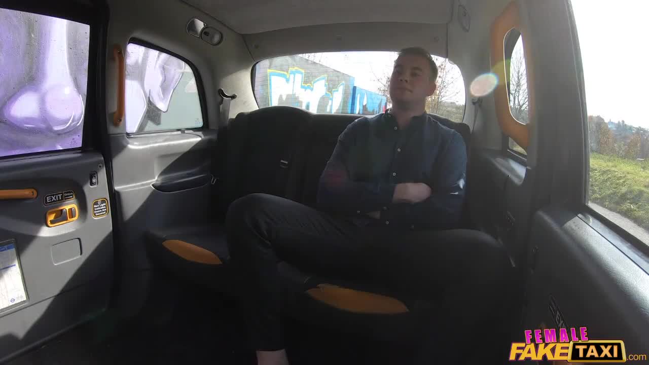 Fresh and hard penetration on the backseat with Jarushka Ross - ePornTube