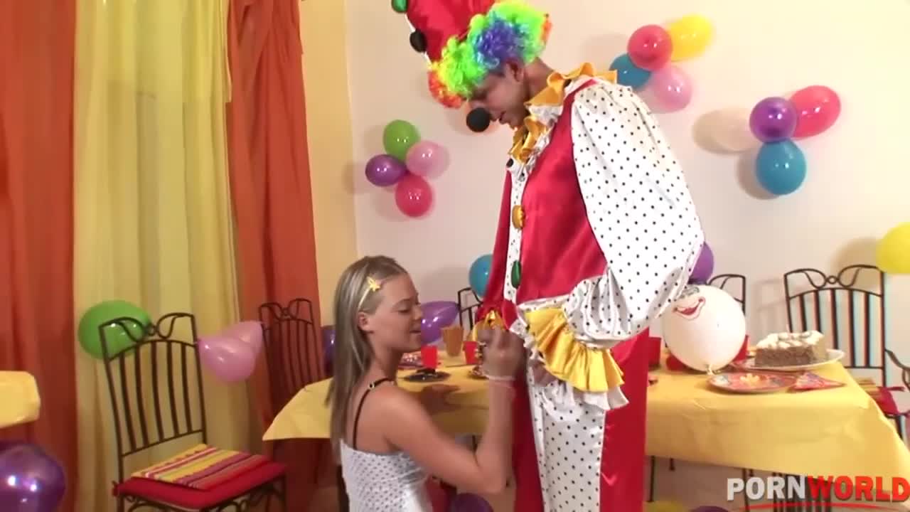 Clown-loving kinky blonde Trisha gets fucked on her b-day - ePornTube