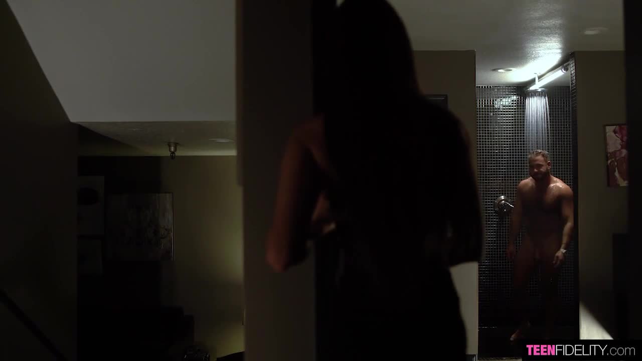 Beautiful sex in the shower Eliza Ibarra screwed like a cheap slut - ePornTube