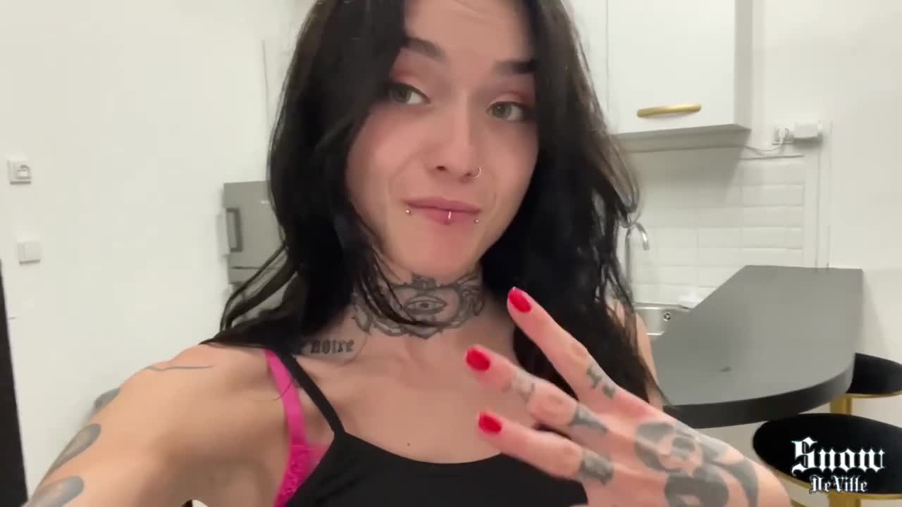 Pulchritudinous Snow Deville - tattooed women porn - Verified Amateurs - ePornTube